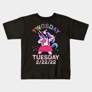 Unicorn Dabbing Tuesday February 22nd Teacher - Happy Twosday 2022 Kids T-Shirt